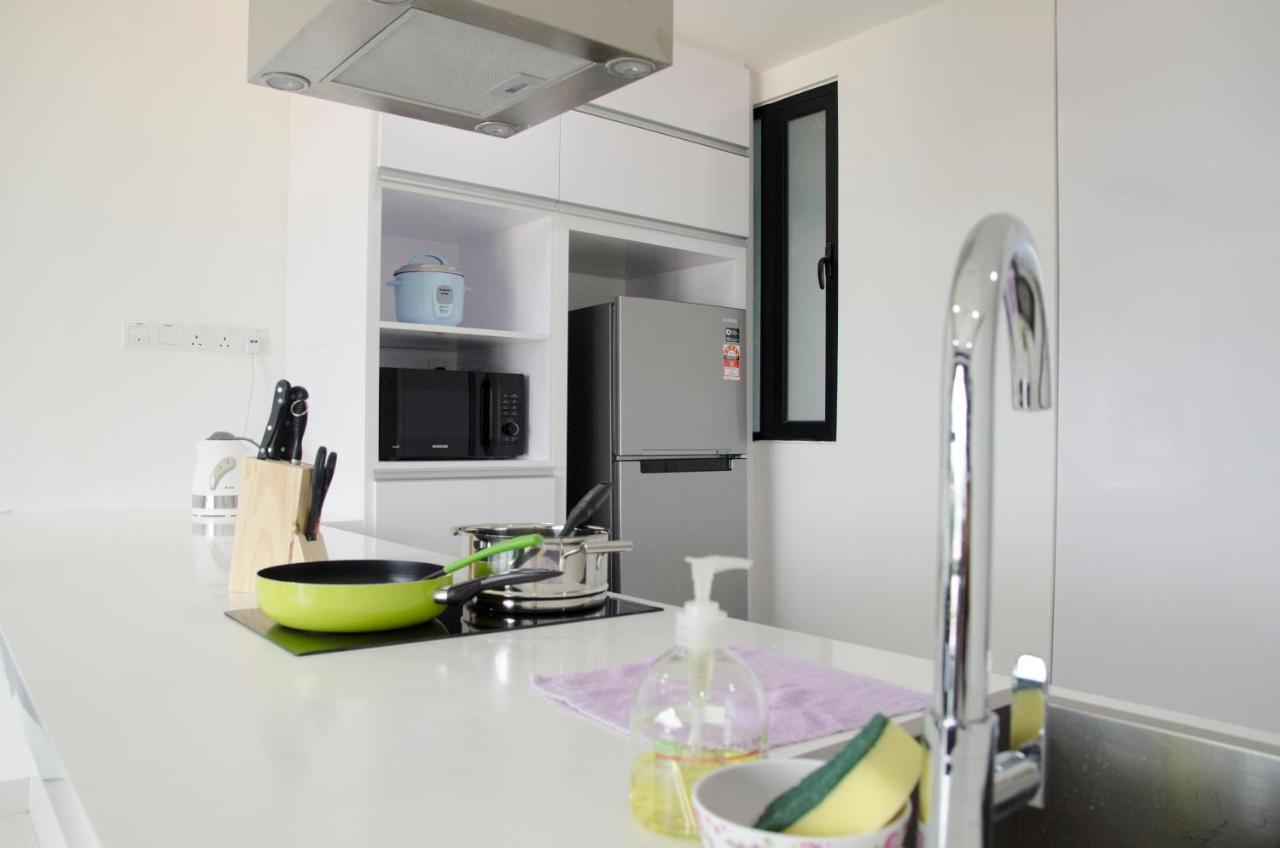 Holi Southkey Art Suite Johor Bahru Zimmer foto